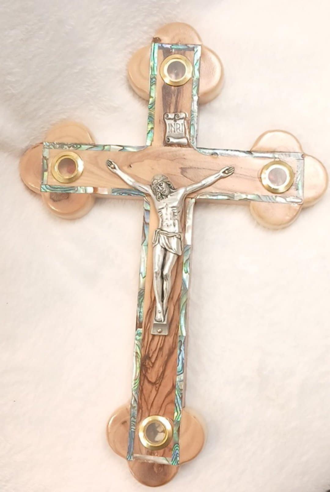 Cross olive wood with mother of Pearl