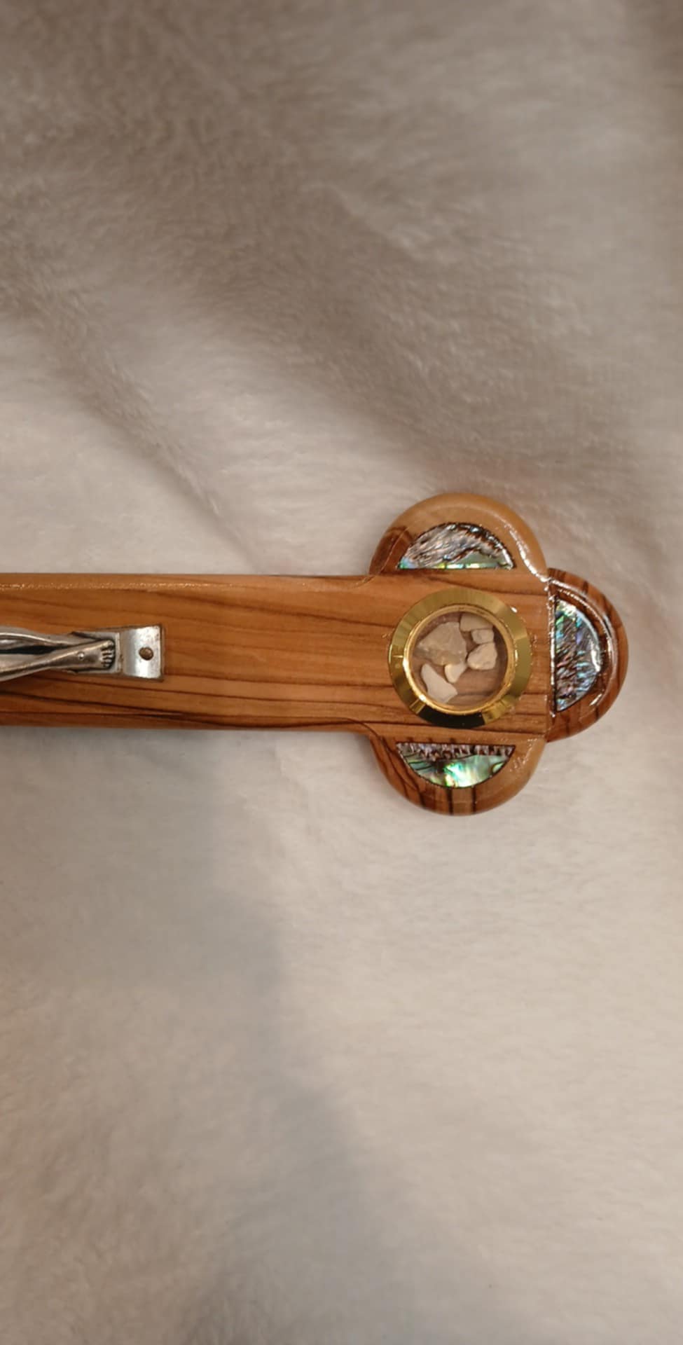 Cross olive wood with mother of Pearl