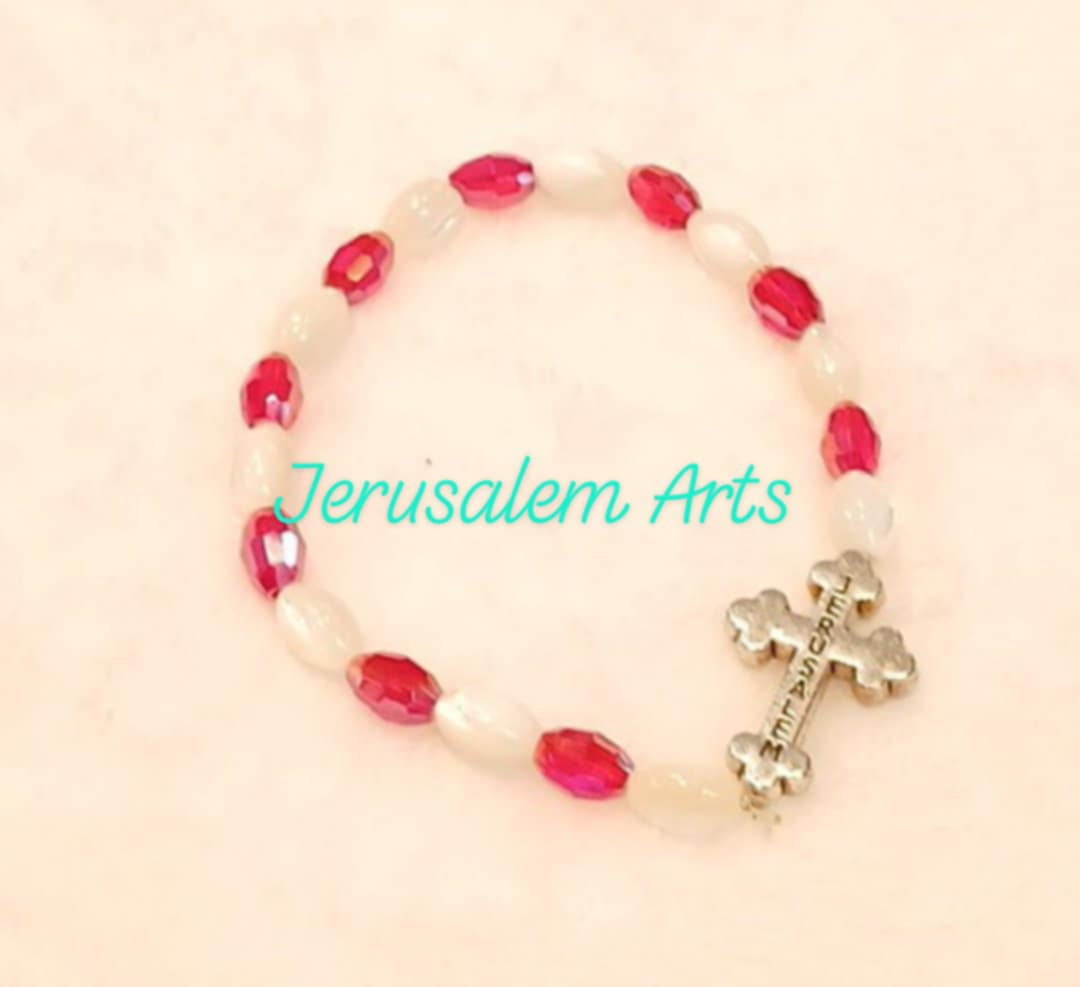 Bracelet mother of Pearl and red beads