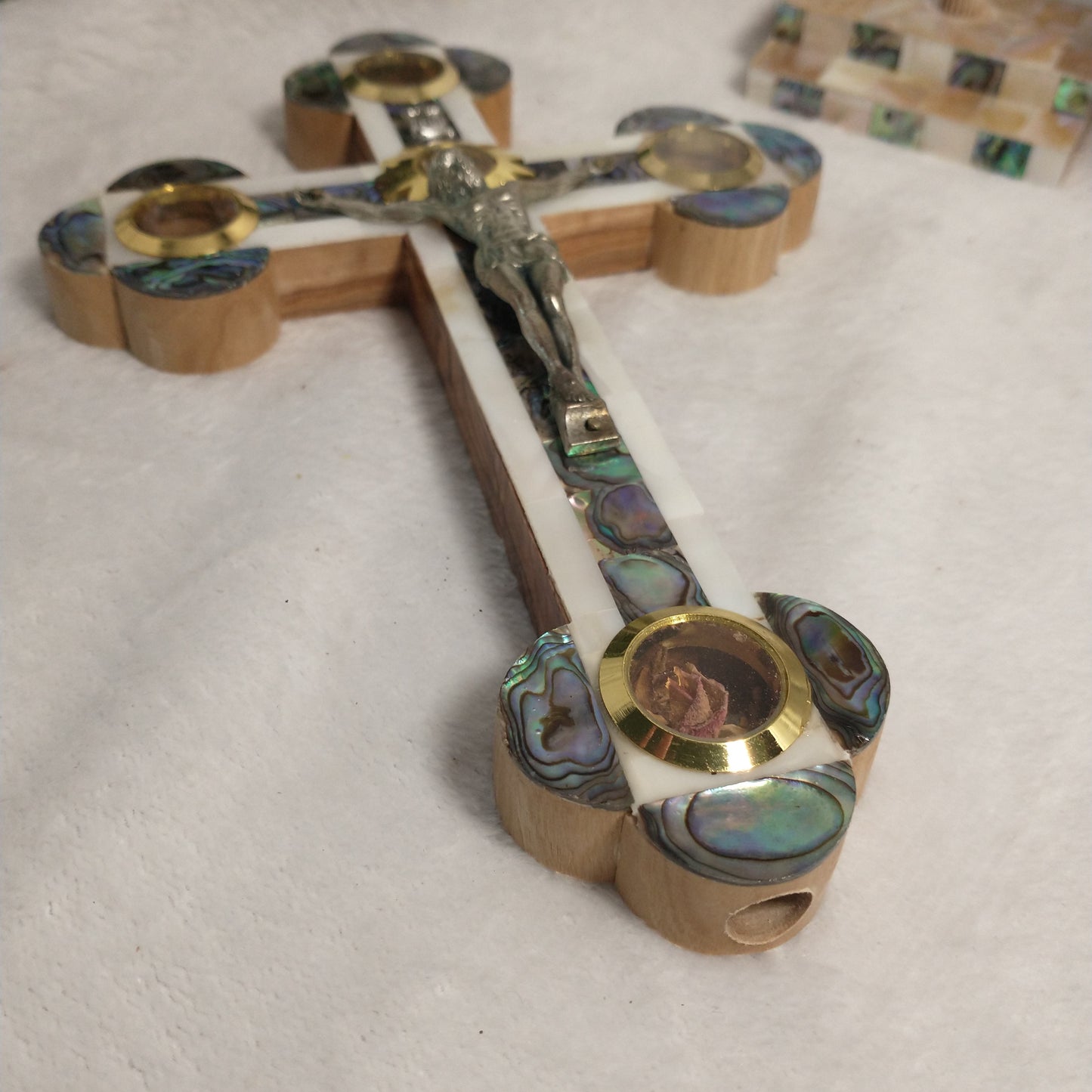 Cross Mother of pearl and Olive wood .