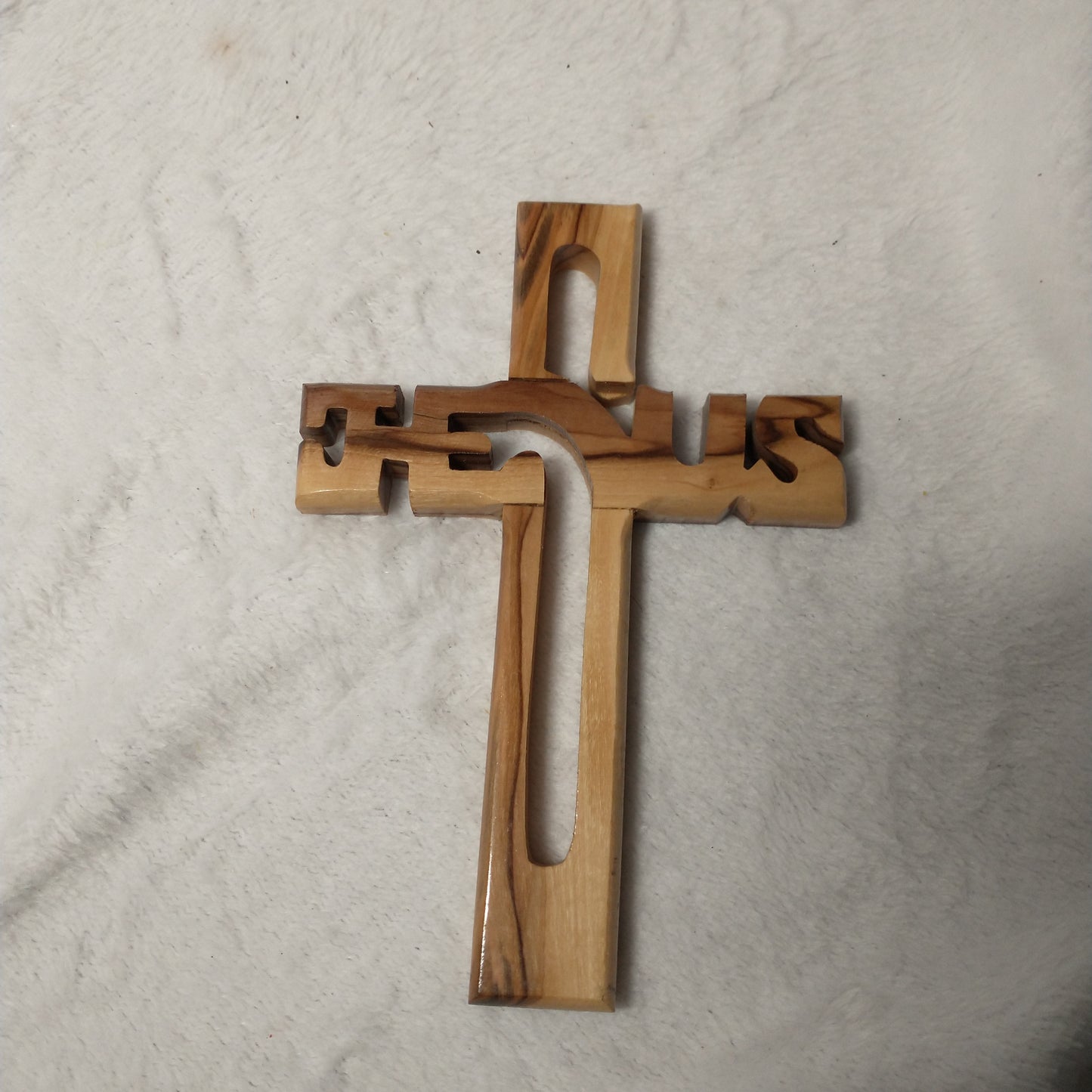 Cruz, Jesús, Madera de olivo.