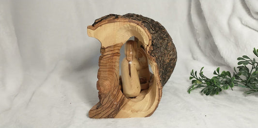 Belén tallado a mano en madera de olivo