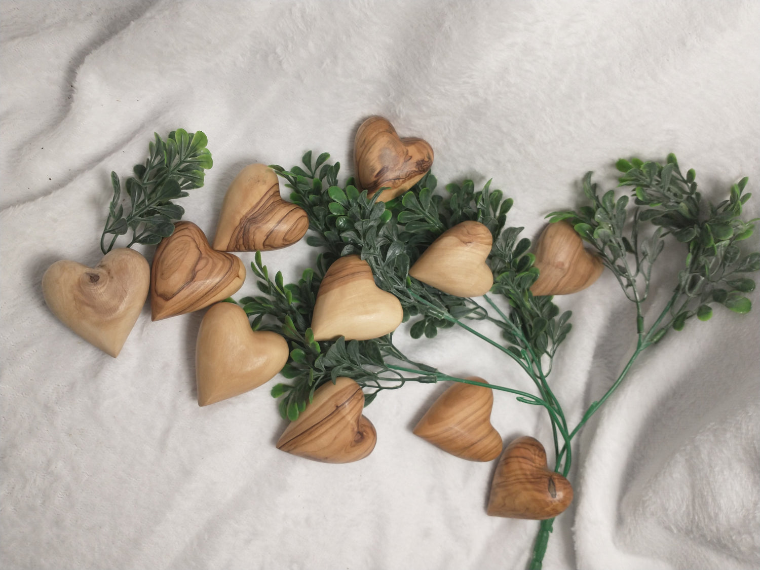 HEARTS ,OLIVE WOOD