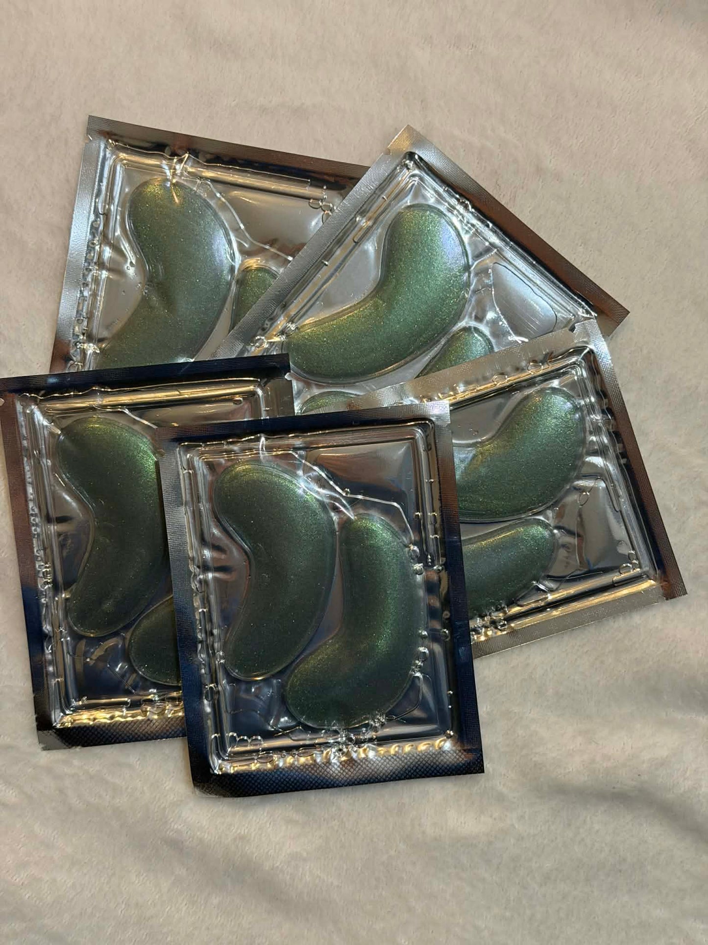 Refreshing Hydrogel eye masks H&B product