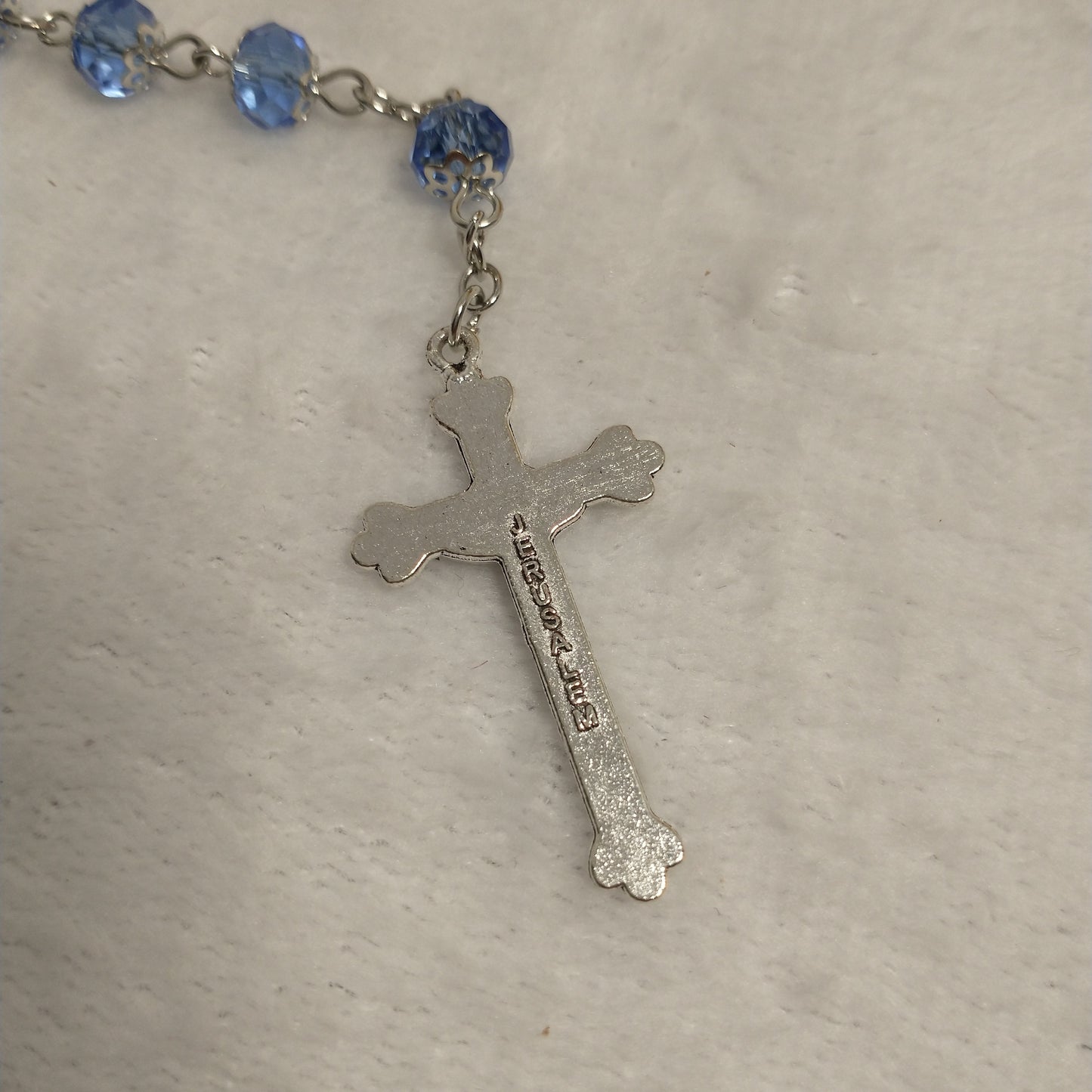 Crystal Blue light rossary very nice color .with Holy soil from Jerusalem .this rossary for prayers .first communion . Baptism