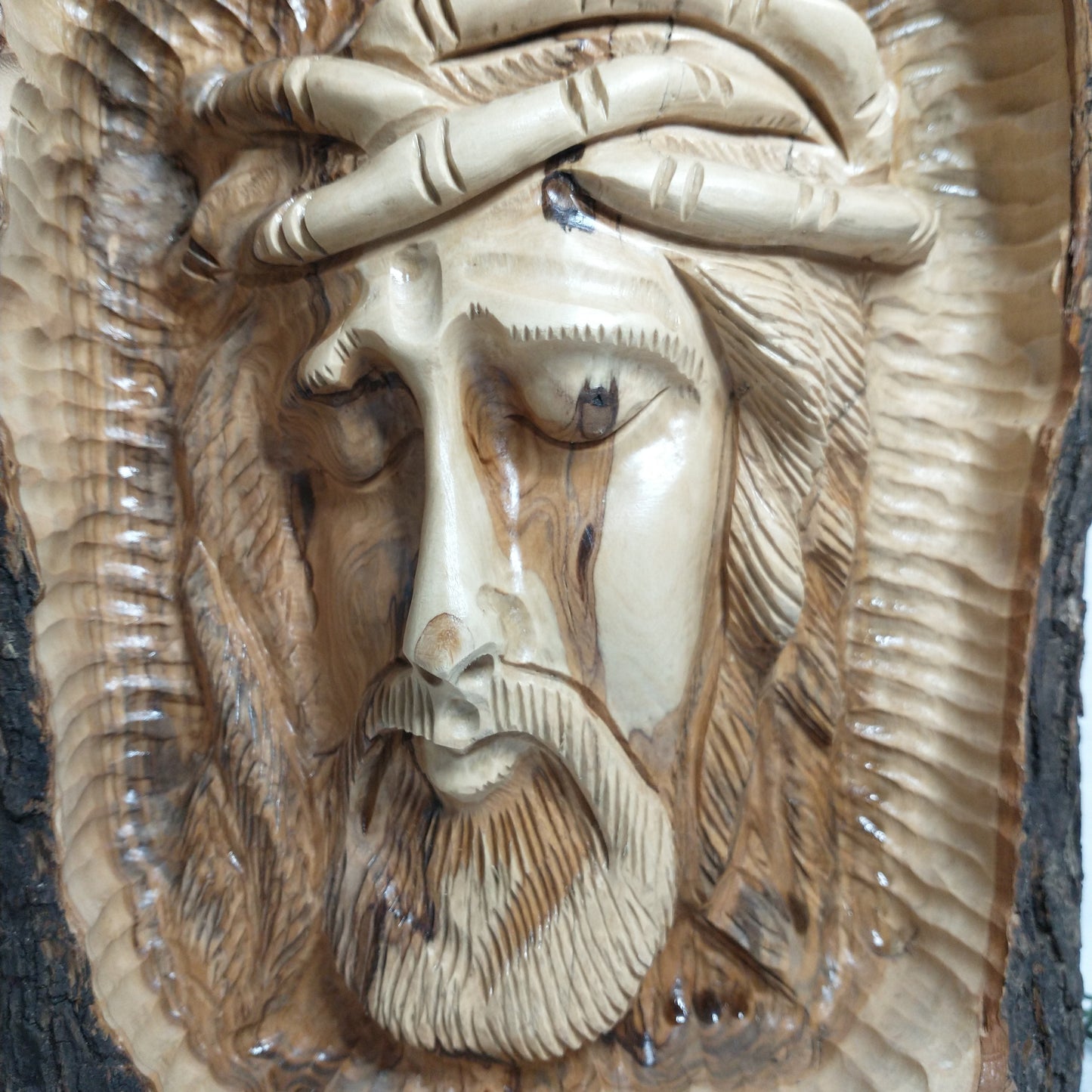 Cabeza de Jesús Madera de olivo.