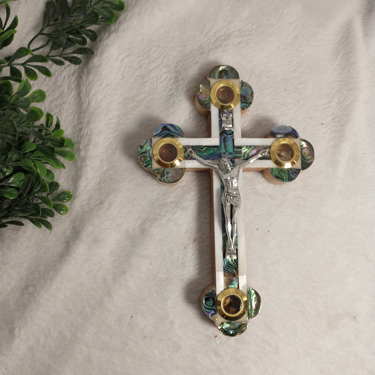 Cross Mother of Pearl and Olive wood